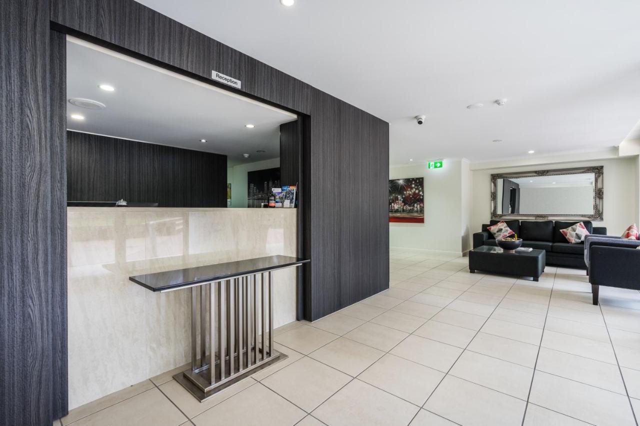 The Docks On Goodwin Aparthotel Brisbane Exterior photo