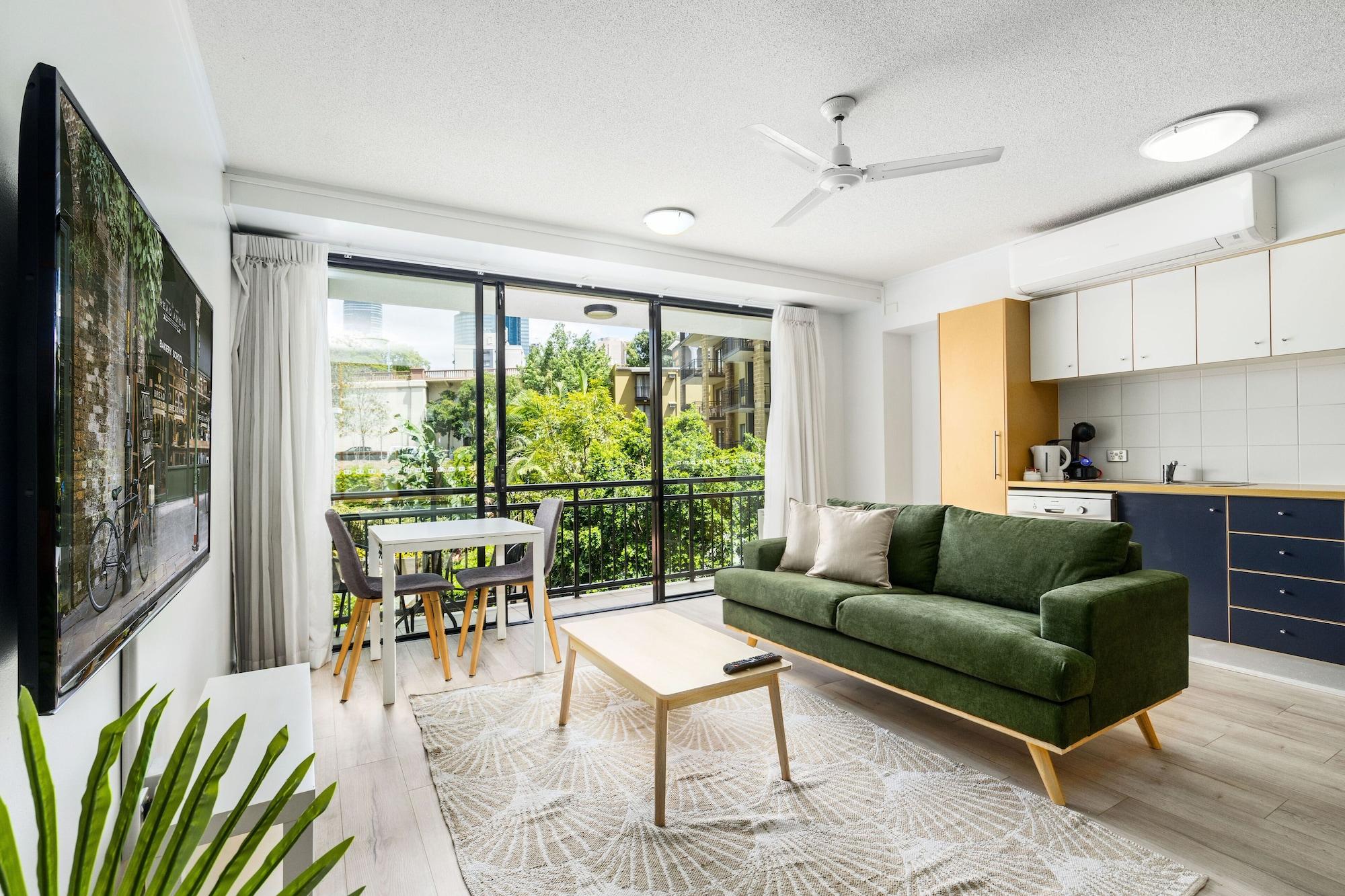The Docks On Goodwin Aparthotel Brisbane Exterior photo